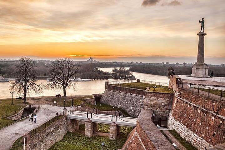 FrÄn sadeln, upptÀck Montenegros natursköna charm